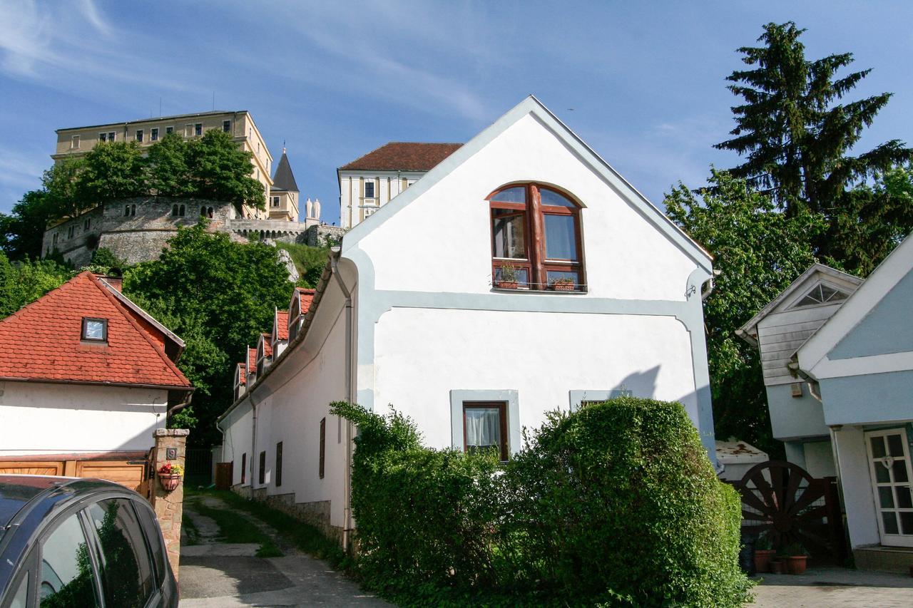 Galeria Apartman Veszprem Exterior photo